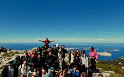 Učenici 6.a i 6.b razreda na terenskoj nastavi u Nacionalnom parku Sjeverni Velebit