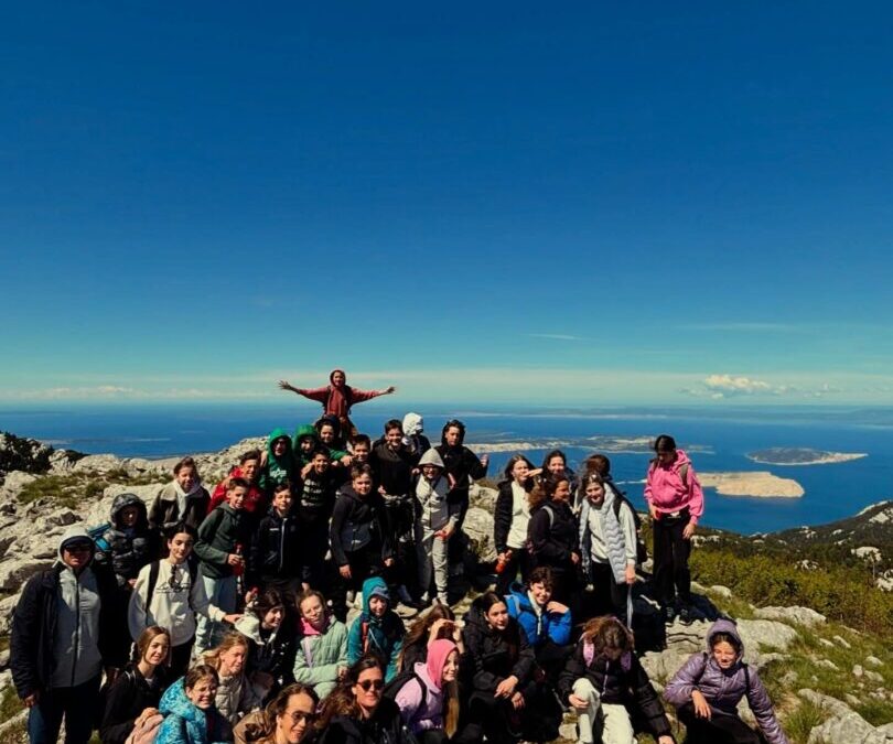 Učenici 6.a i 6.b razreda na terenskoj nastavi u Nacionalnom parku Sjeverni Velebit